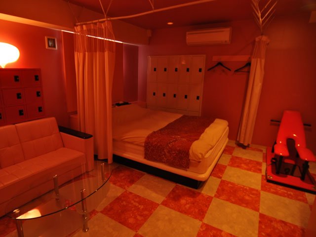 Habitación hospital de un Love Hotel en Japón